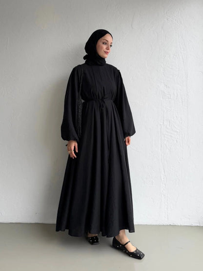 Robe fluide et ample au style moderne